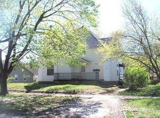 813 3rd St APT C, Boonville, MO 65233