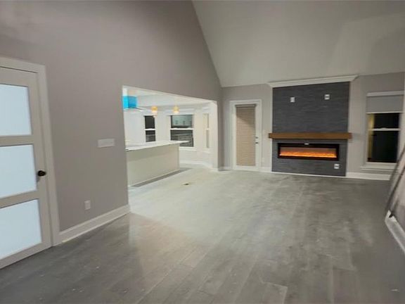 4th image of 3009 Oakvale Hts