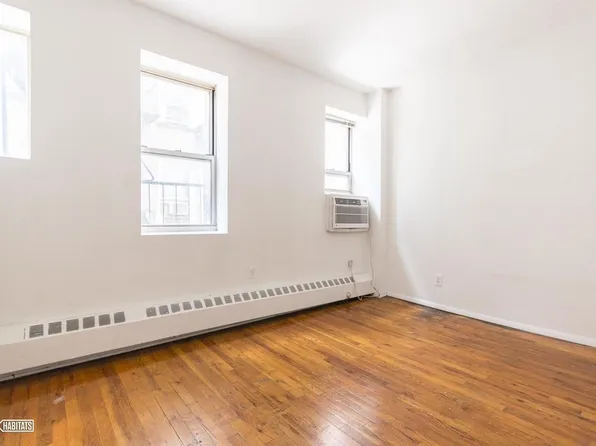 220 Avenue A, New York, NY