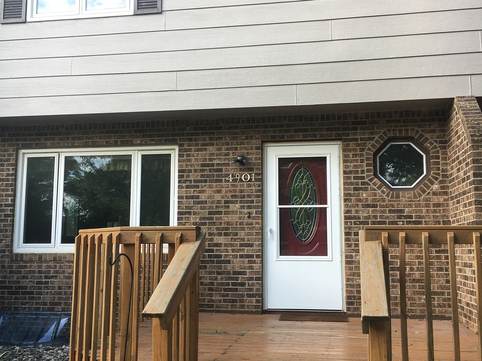 4 bed, 2.5 bath, 2148 sqft, $1,750 — Photo 1