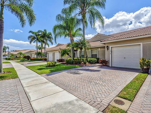 3rd image of 9418 Bridgeport Drive