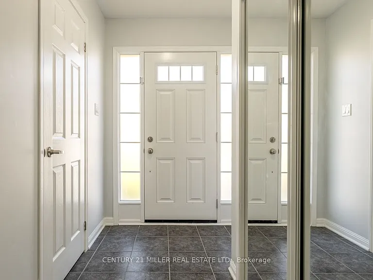 16 Suitor Ct — Photo 4