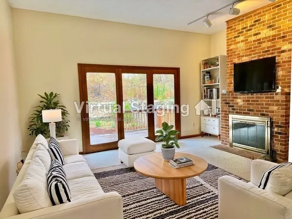 275 Fenno St, Revere, MA 02151