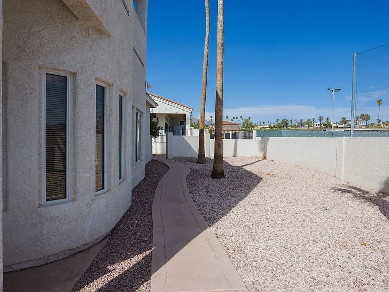 2320 Snead Dr — Photo 68