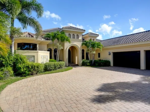 11895 Hedgestone Ct, Naples, FL 34120