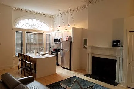 2017 Walnut St #2R — Photo 12