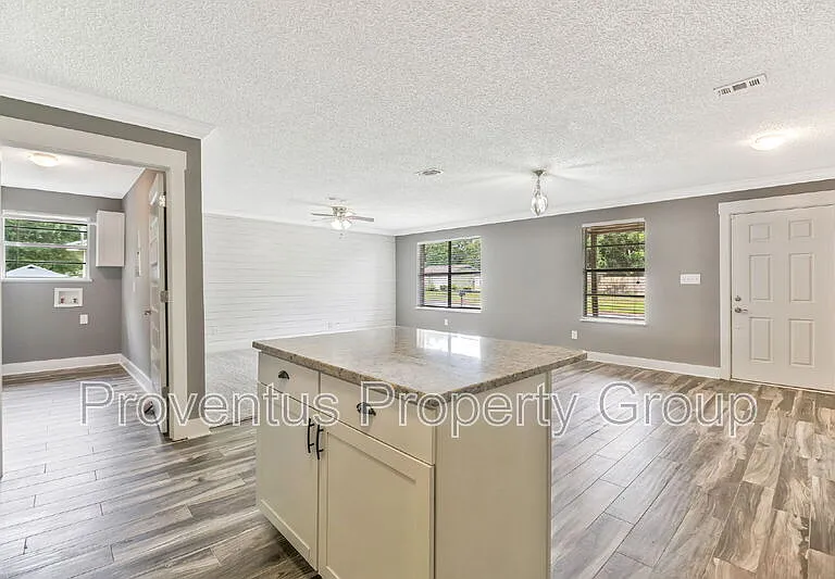 3214 Palmdale Ave — Photo 10
