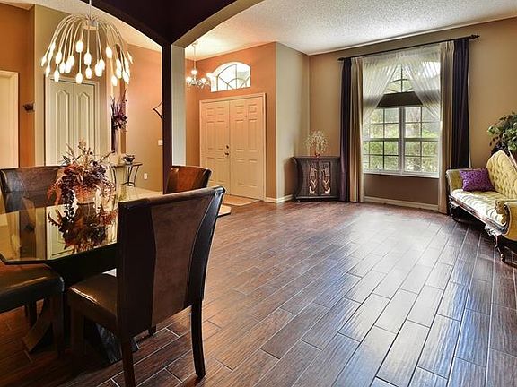 3rd image of 1438 Bent Oaks Blvd