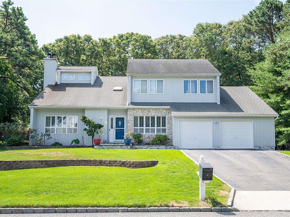 1st image of 6 Diplomat Drive