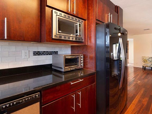 4th image of 3032 N 81st Pl