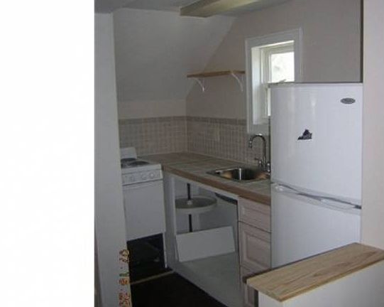 3rd image of 1726 Lafayette Blvd APT 3