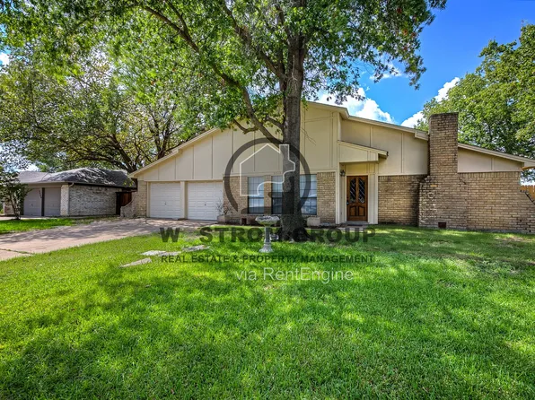 5513 Scott Dr, North Richland Hills, TX 76180