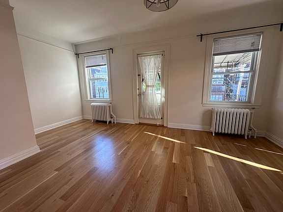 5th image of 6142 Delafield Ave #2
