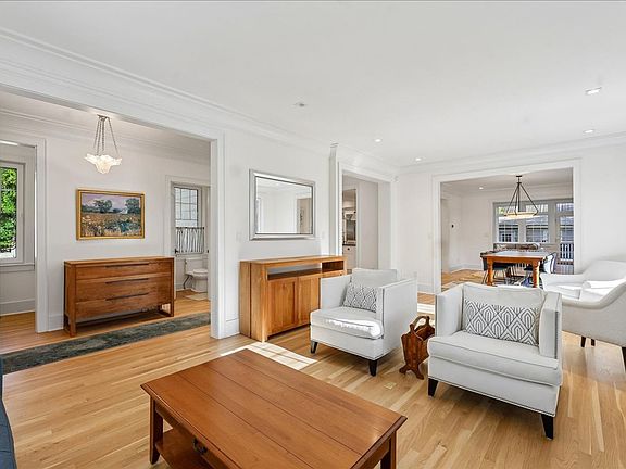 4th image of 3903 Legation St NW