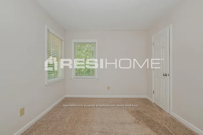 10 Homeport Dr — Photo 12