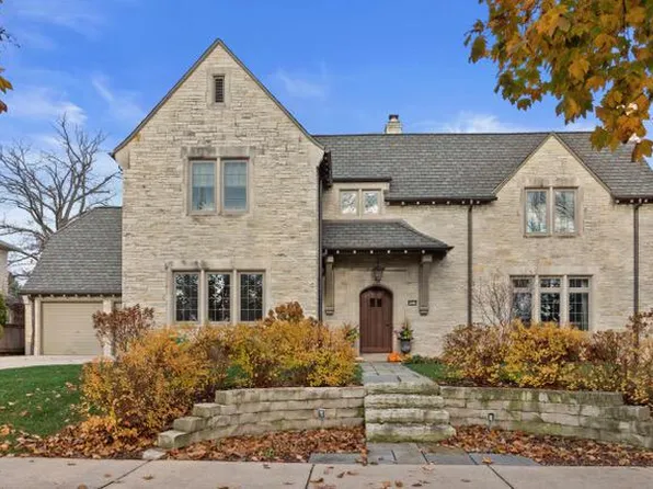 4616 North Wilshire ROAD, Whitefish Bay, WI 53211