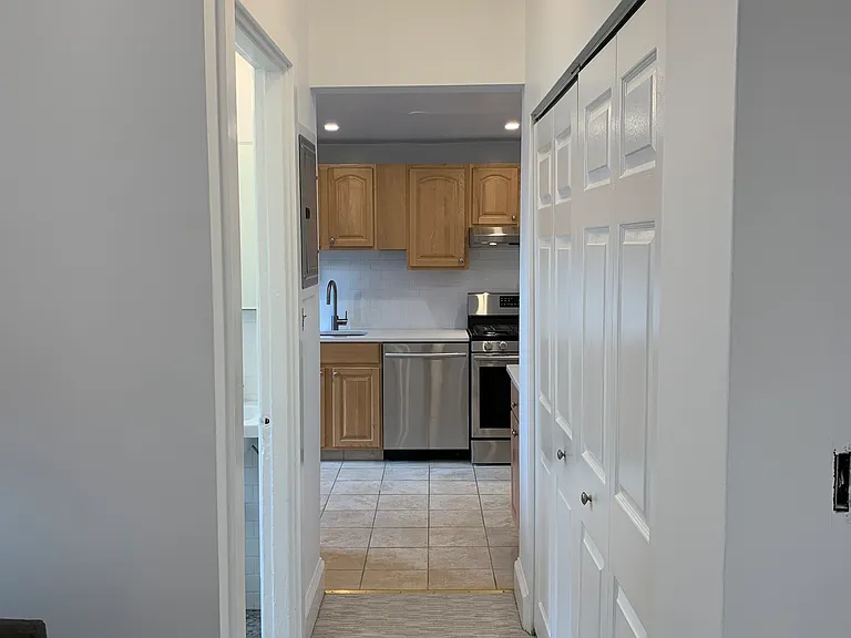 1064 Beacon St #9 — Photo 9