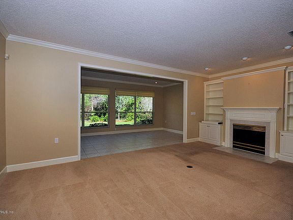 4th image of 13895 Silkvine Ln