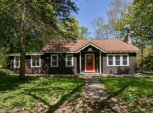 5292 Edsall Rd, Mound, MN 55364