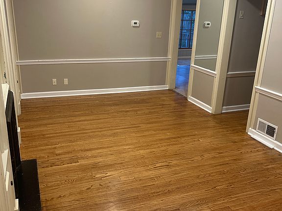 5th image of 1350 Idylwild Dr