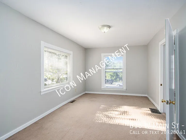 816 W Main St #2 — Photo 2
