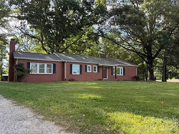 3rd image of 148 Barium Ln