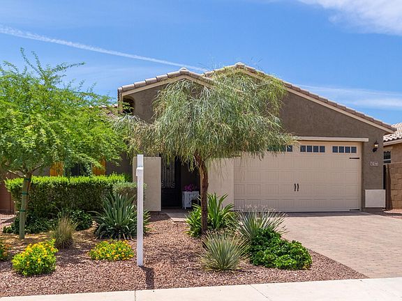3rd image of 10377 W Alyssa Ln