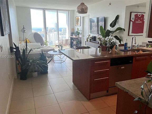 2nd image of 185 SW 7th St APT 3702