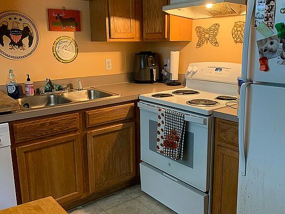 5th image of 501 NW 15th Ave APT 4