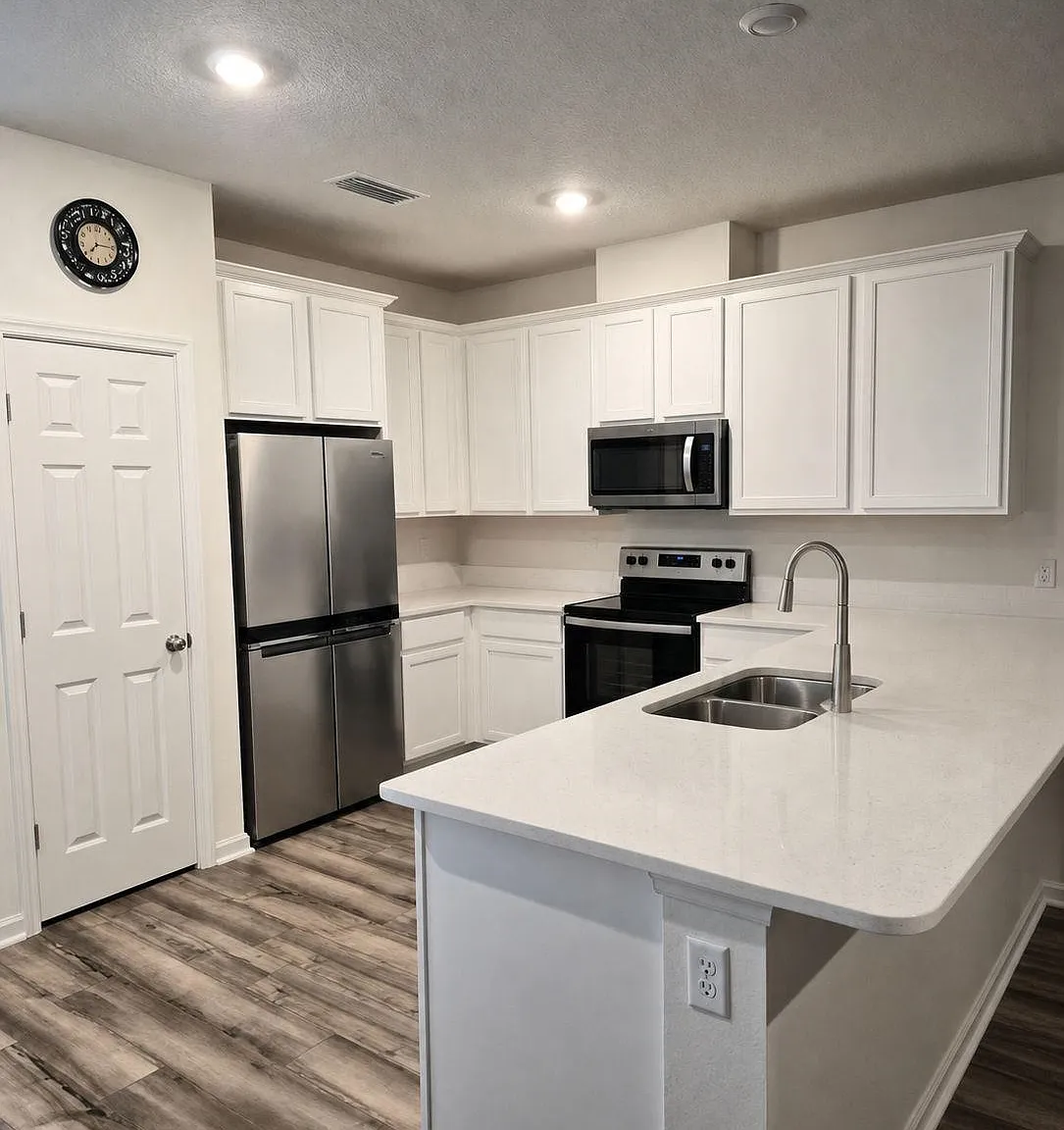 3 bed, 2.5 bath, 1567 sqft, $2,000 — Photo 3