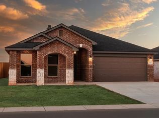 620 E 16th St, Wolfforth, TX 79382