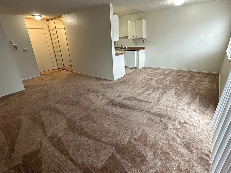 1450 Southgate Ave — Photo 11