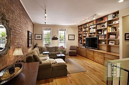 2nd image of 345 W 70th St APT 1C