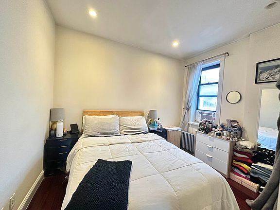 2nd image of 449 E 78th St #5T