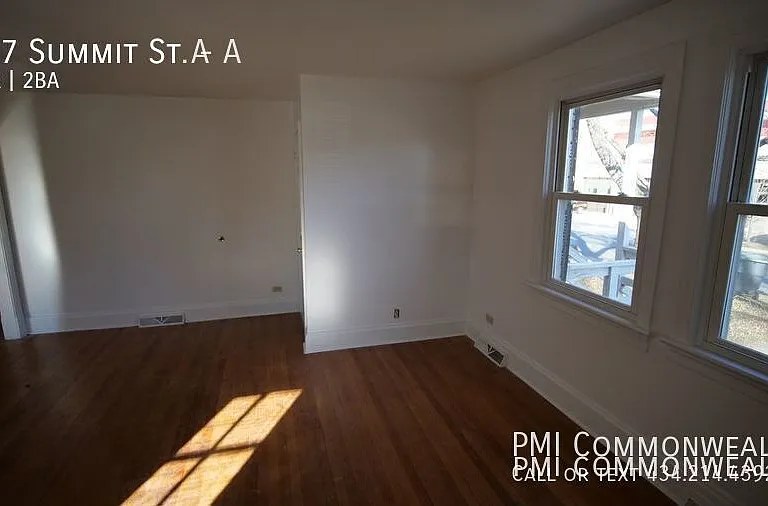 107 Summit St #A — Photo 10