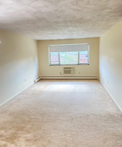 154 Lexington St #2 — Photo 11
