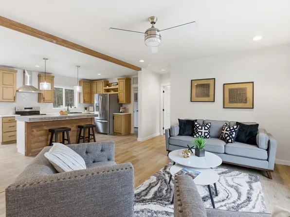 17 Starling Dr, Eureka, MT 59917