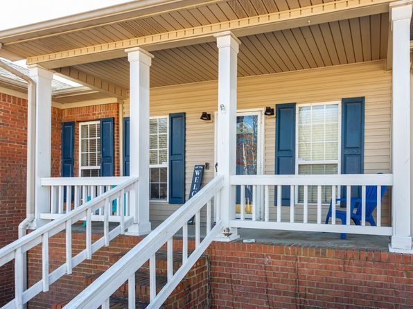 96 Yellowstone Dr, Oxford, AL 36203