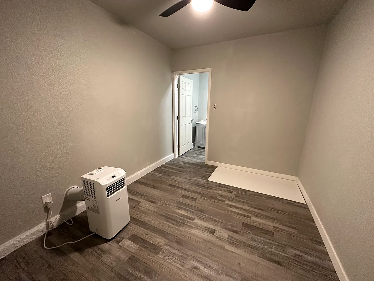 Building Photo - Paiute Way