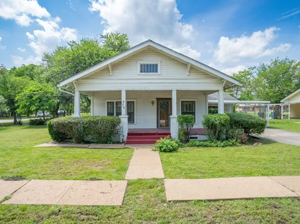 604 S Pearl St, Trenton, TX 75490