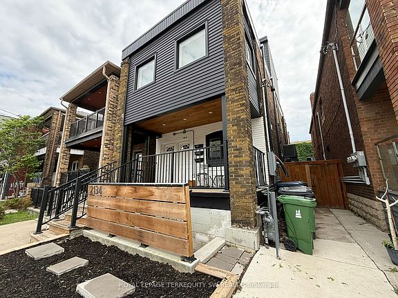2nd image of 2134 Dundas St W #1