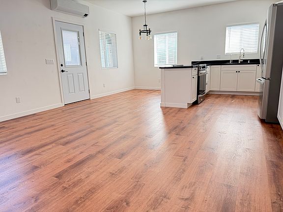 2nd image of 307 Boyce St #A