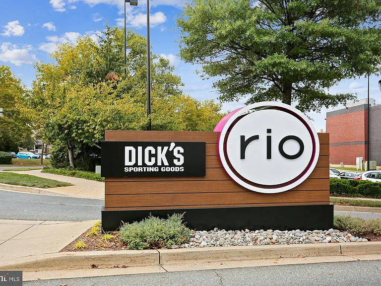 36 Prairie Rose Ct #108 — Photo 45