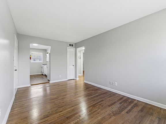 4th image of 936 Mayson Turner Rd NW #934-08