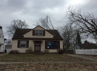 18104 Hazelwood Ave, Maple Heights, OH