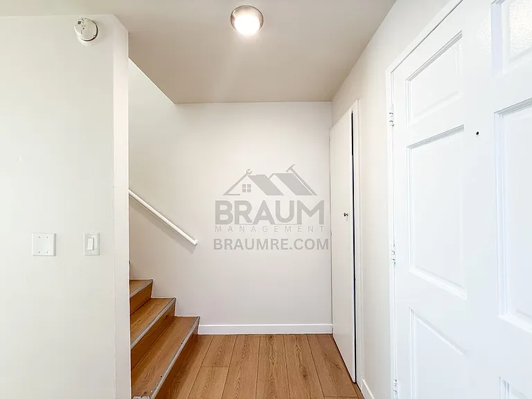 14249 FRIAR — Photo 12