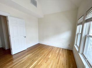 15 Sunset St #3, Boston, MA 02120