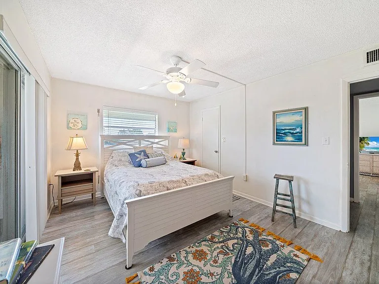 422 Blue Jay Ln — Photo 23
