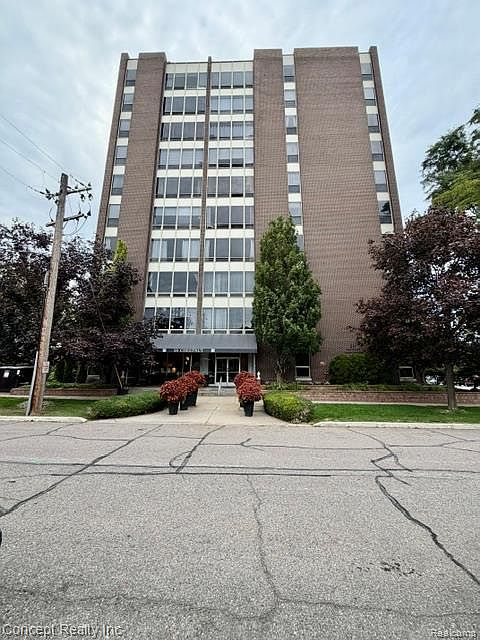 1st image of 20 Chestnut St APT 602