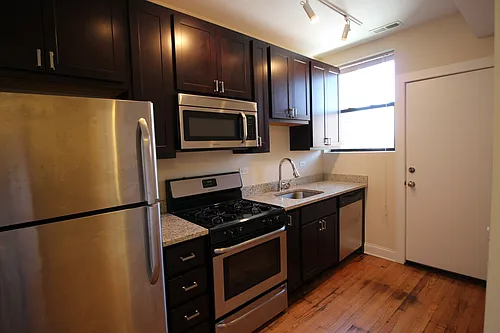 1108-1114 W Balmoral Ave #3 Photo 1